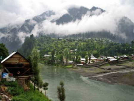 thmb0522Foggy view of a village in Neelam Valley, Jammu & Kashmir.jpg